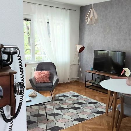 Inner City Two Bedroom Apartment Skopje Eksteriør bilde